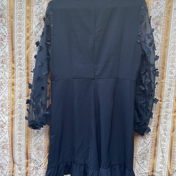 Lost ink brand romper with see through sleeves - Picture 4 of 4